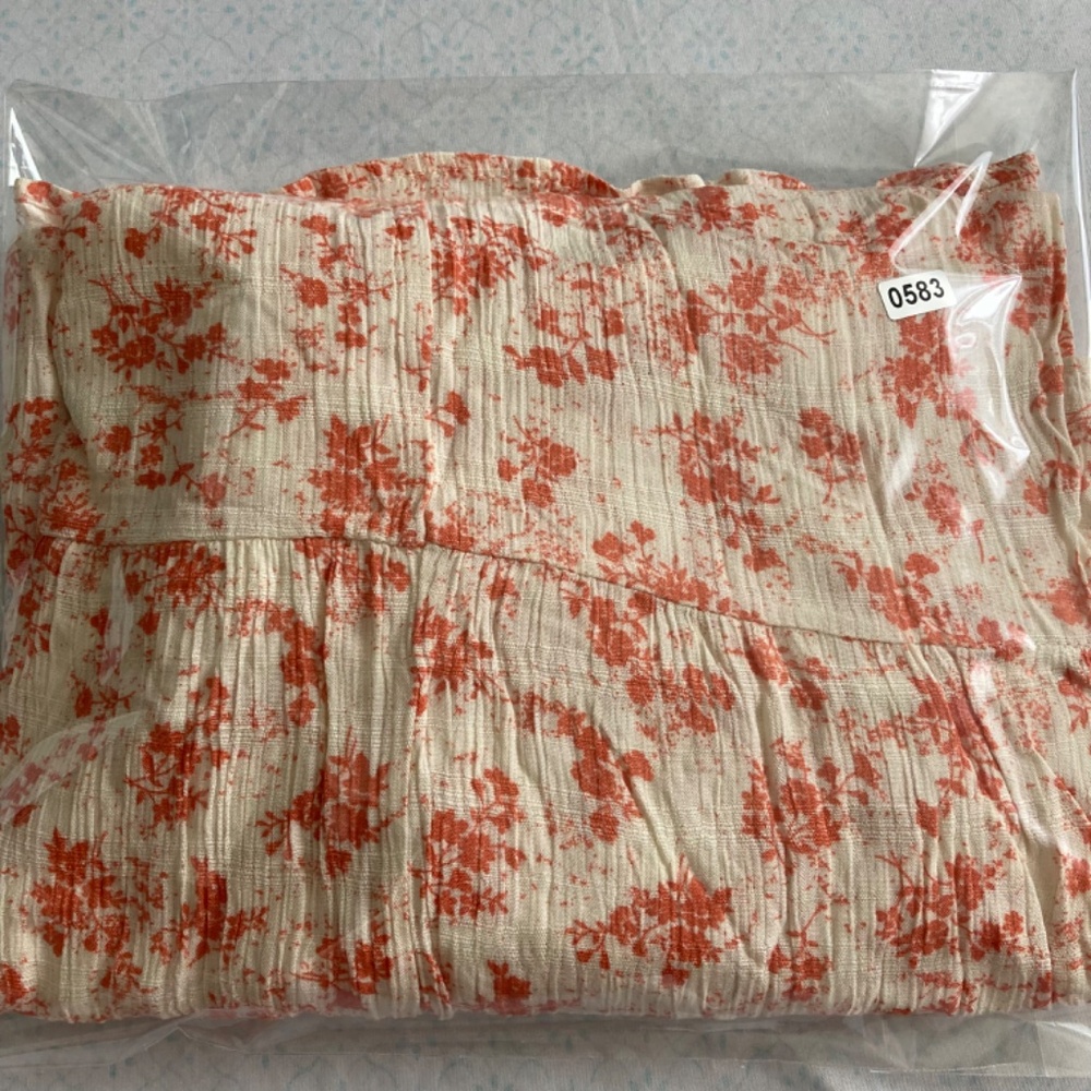 Nimi k Woman’s floral dress made in USA - Picture 8 of 8